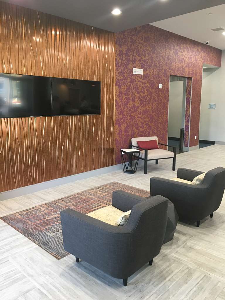 Best Western Plus Temecula Wine Country Hotel & Suites Dalaman gambar