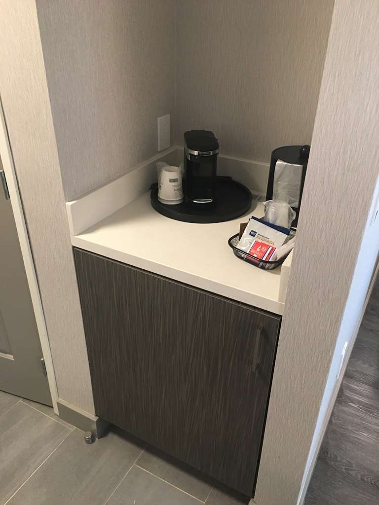 Best Western Plus Temecula Wine Country Hotel & Suites Bilik gambar